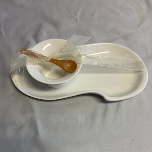 NEW - Chic White Ceramic Serving Set with Bamboo Spoon